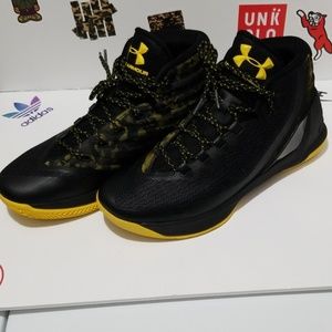 Under Armour Curry 3